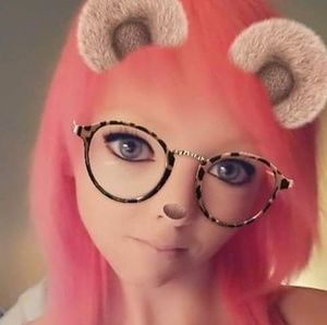 Meet your Posher, Lezlie